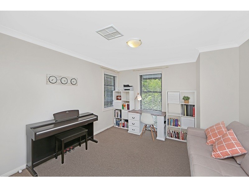 10 Greenwich Place, Mardi NSW 2259