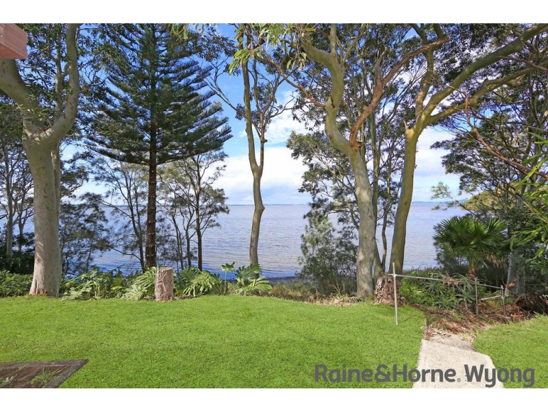 168 Tuggerawong Road, Wyongah NSW 2259