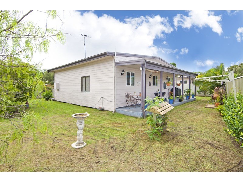 5 Marlborough Place, Berkeley Vale NSW 2261