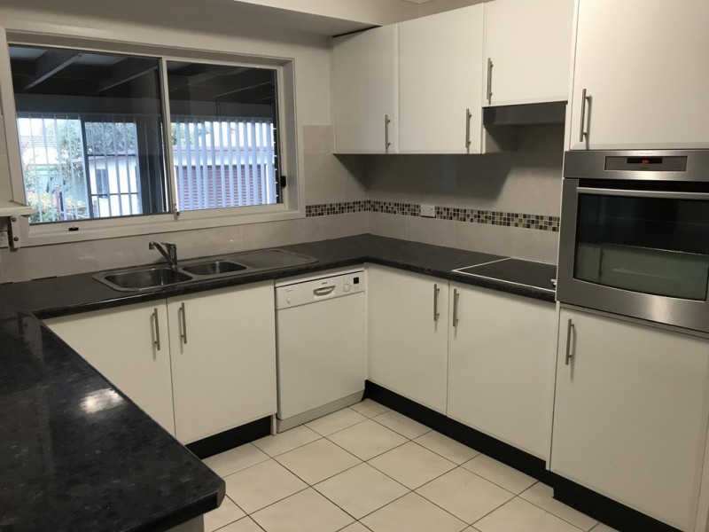 32 Swan Street, Kanwal NSW 2259