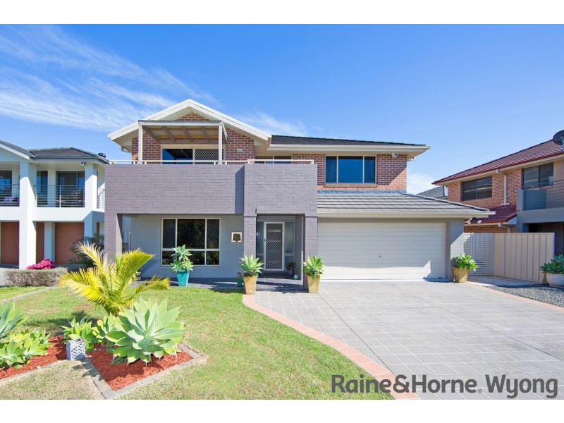 8 Waterside Drive, Woongarrah NSW 2259