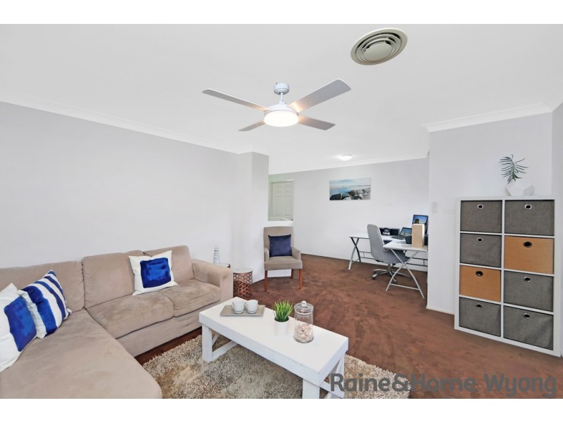 8 Waterside Drive, Woongarrah NSW 2259