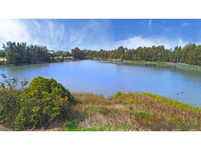 8 Waterside Drive, Woongarrah NSW 2259