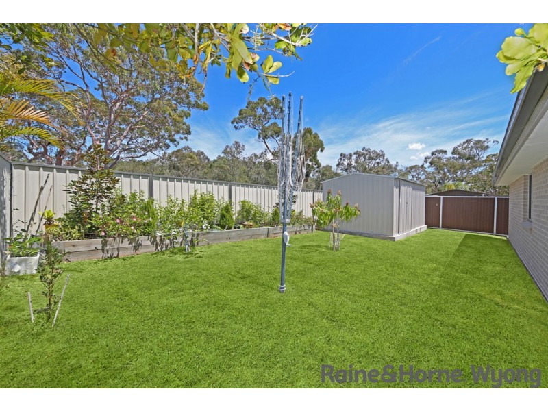 8 Kookaburra Avenue, Lake Munmorah NSW 2259