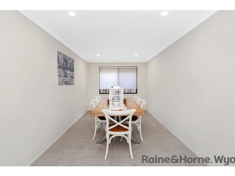 1 Irons Road, Wyong NSW 2259