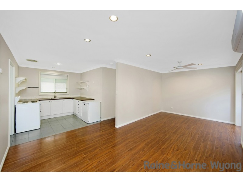 11 Tennyson Place, Watanobbi NSW 2259