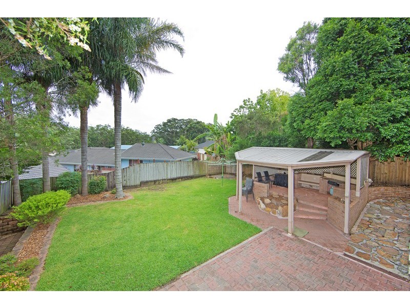 52 Greenwood Ave, Berkeley Vale NSW 2261