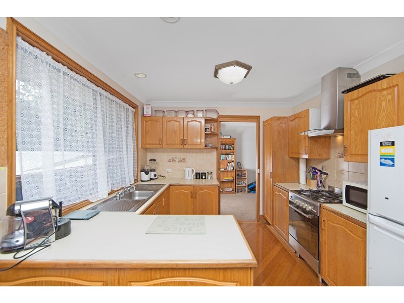 52 Greenwood Ave, Berkeley Vale NSW 2261