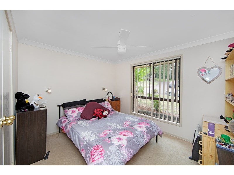 52 Greenwood Ave, Berkeley Vale NSW 2261