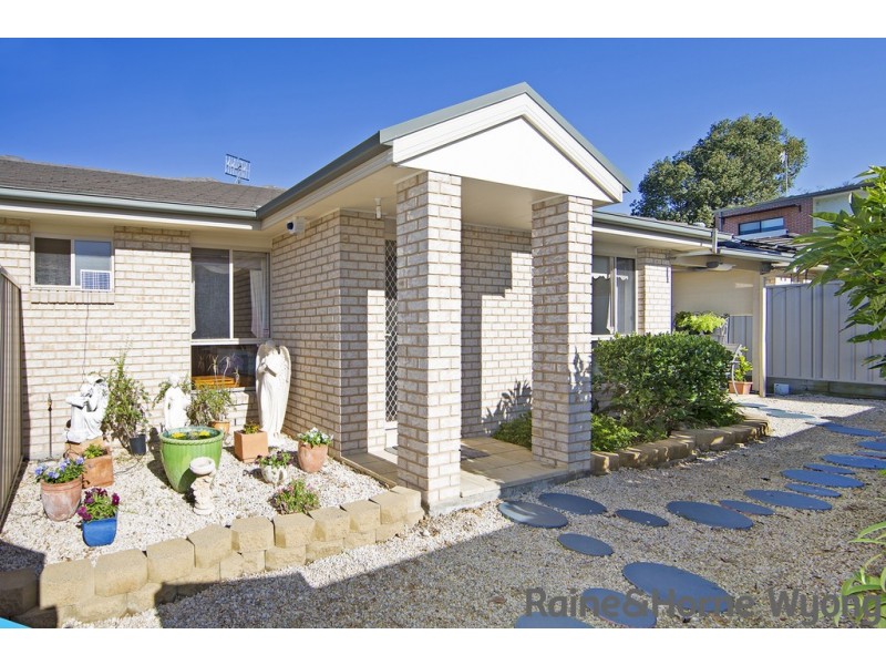 8A Leppington Street, Wyong NSW 2259