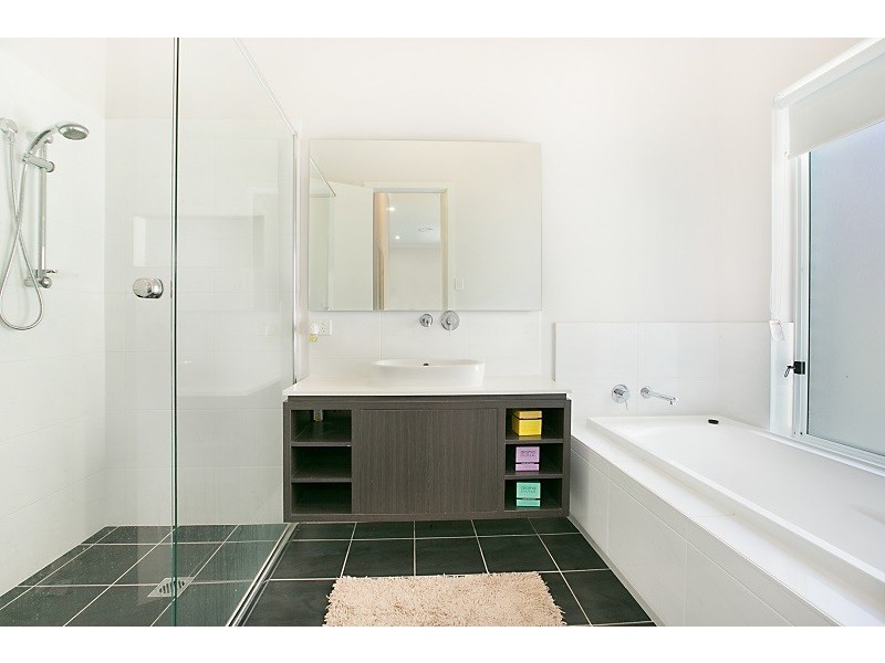 27 The Grove, Watanobbi NSW 2259