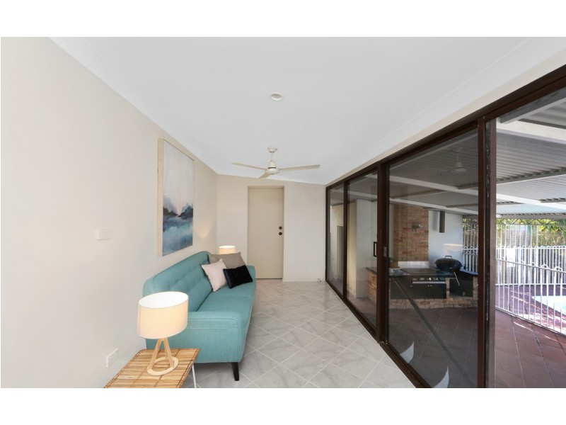 11 St Leonards Street, Rocky Point NSW 2259