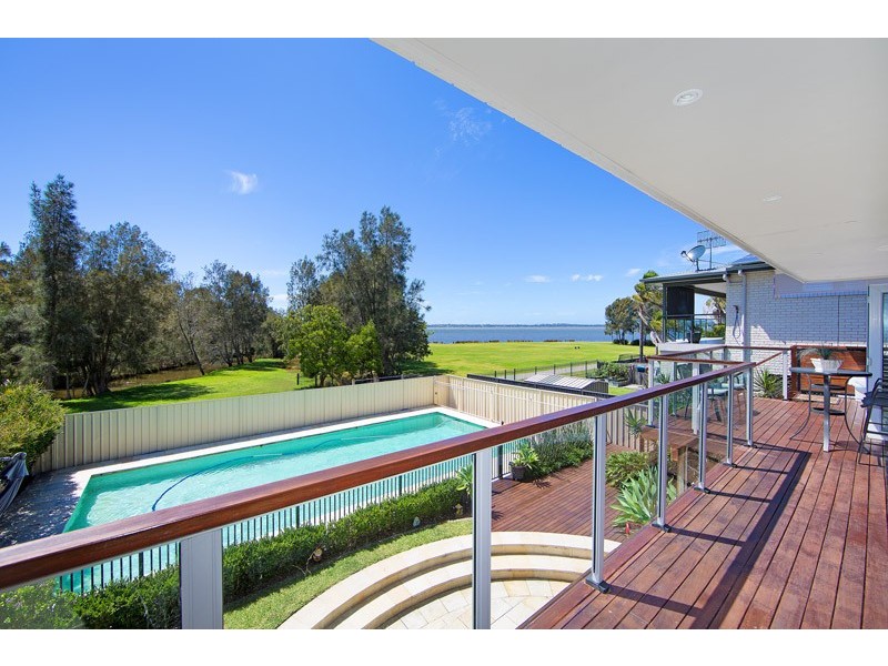 311 Lakedge Avenue, Berkeley Vale NSW 2261