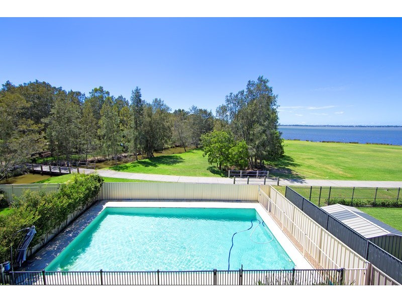 311 Lakedge Avenue, Berkeley Vale NSW 2261