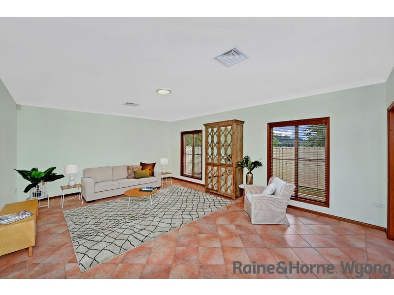 10 Bell Close, Mardi NSW 2259