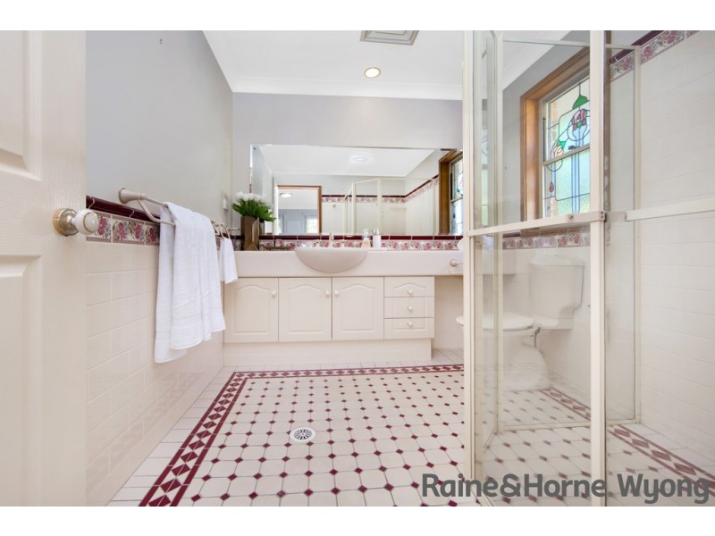 10 Bell Close, Mardi NSW 2259