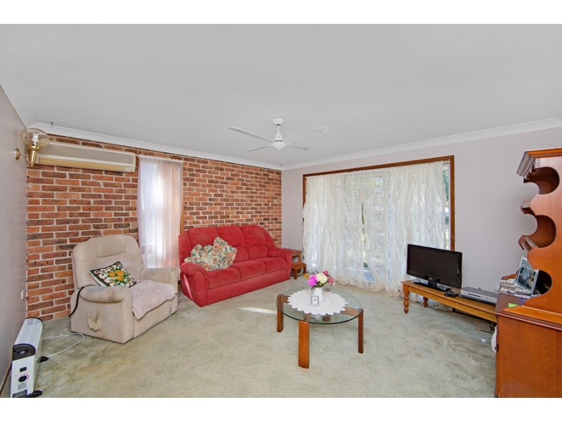 58 Cadonia Road, Tuggerawong NSW 2259
