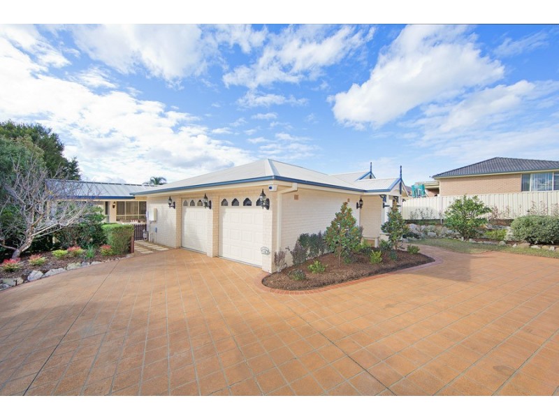14 Ivory Crescent, Woongarrah NSW 2259