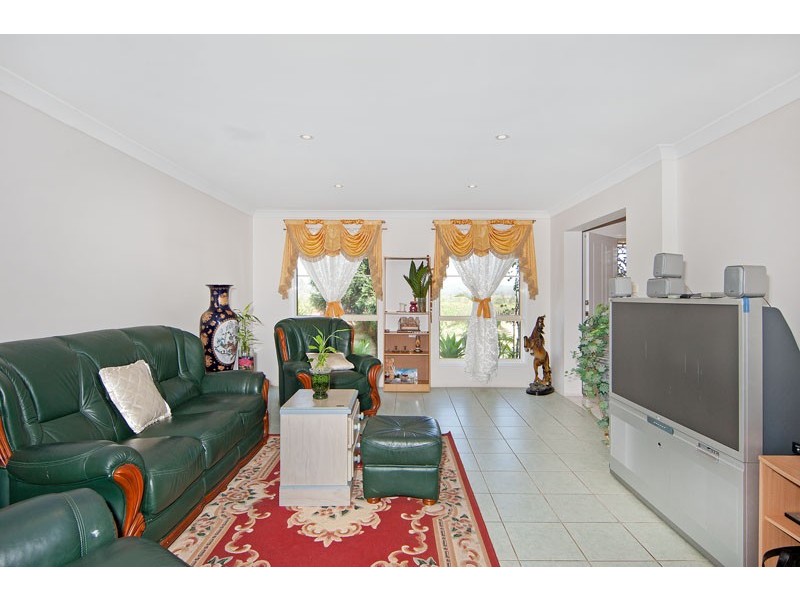 124 Brittania Drive, Watanobbi NSW 2259