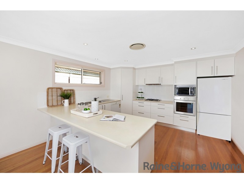 303 Lakedge Avenue, Berkeley Vale NSW 2261