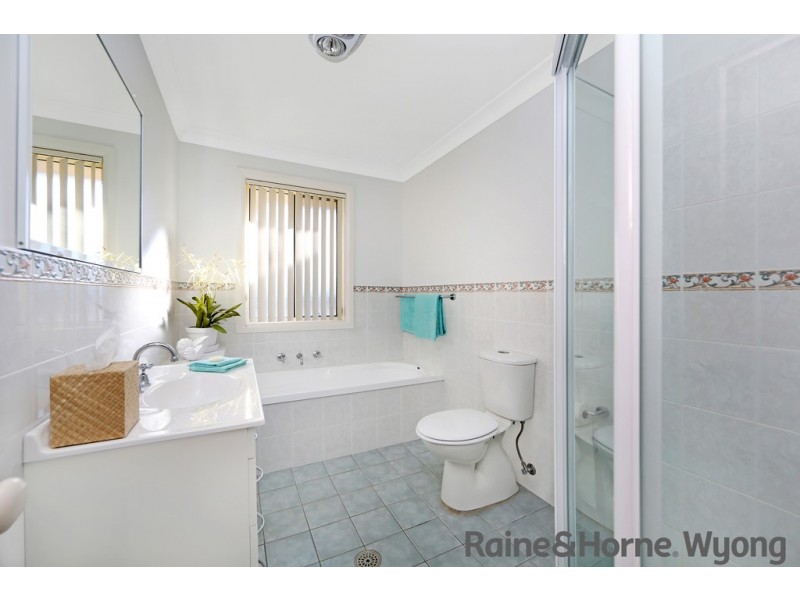 303 Lakedge Avenue, Berkeley Vale NSW 2261