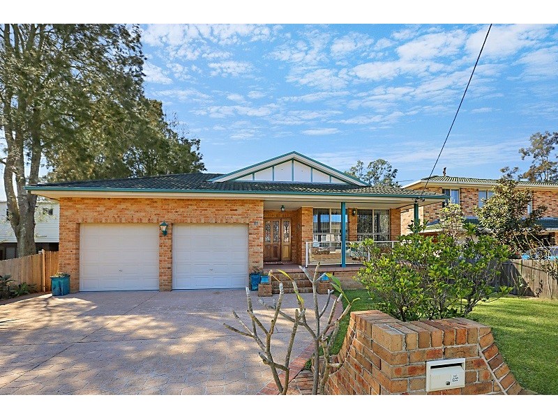 97 Lakedge Avenue, Berkeley Vale NSW 2261