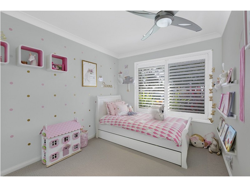 24 Kurraba Parade, Berkeley Vale NSW 2261