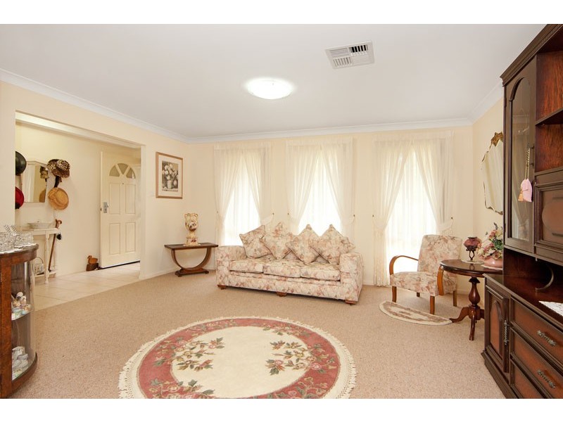 271 Johns Road, Wadalba NSW 2259