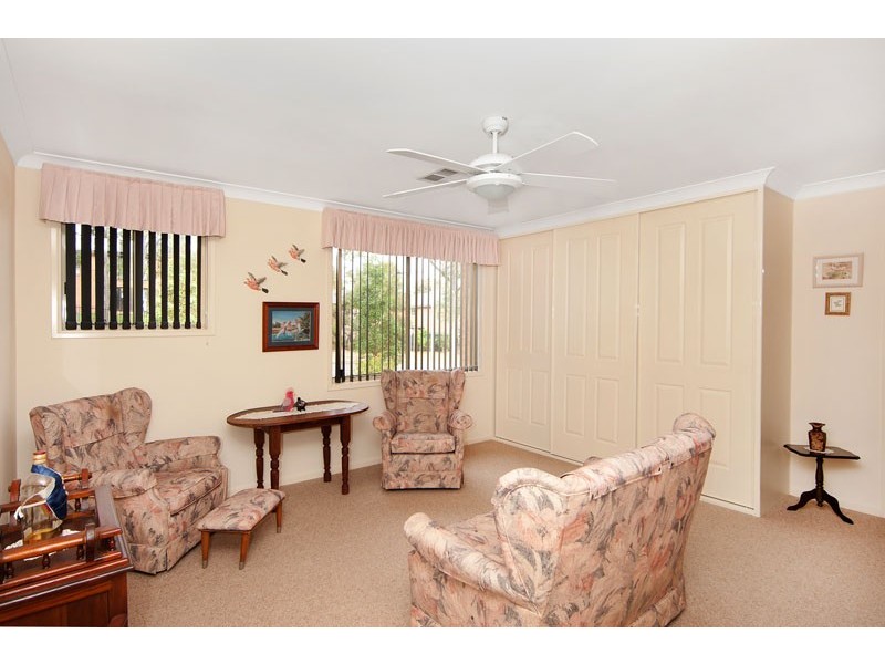 271 Johns Road, Wadalba NSW 2259