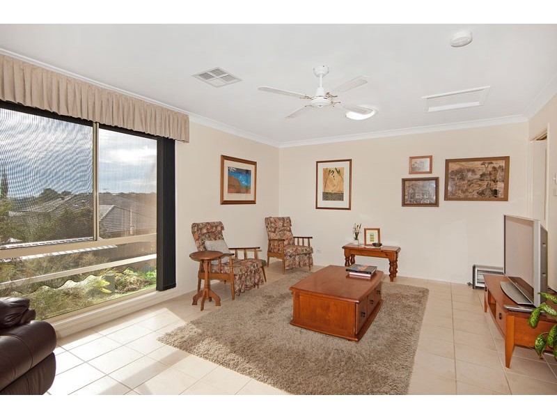 271 Johns Road, Wadalba NSW 2259