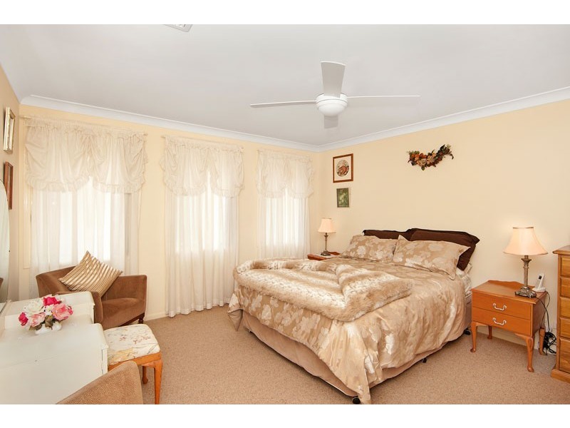 271 Johns Road, Wadalba NSW 2259