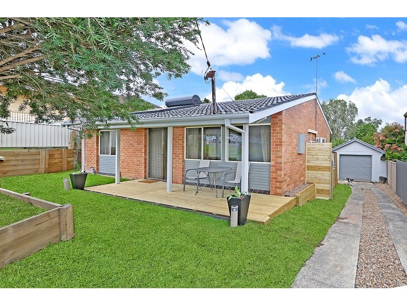 8 Palmer Street, Rocky Point NSW 2259