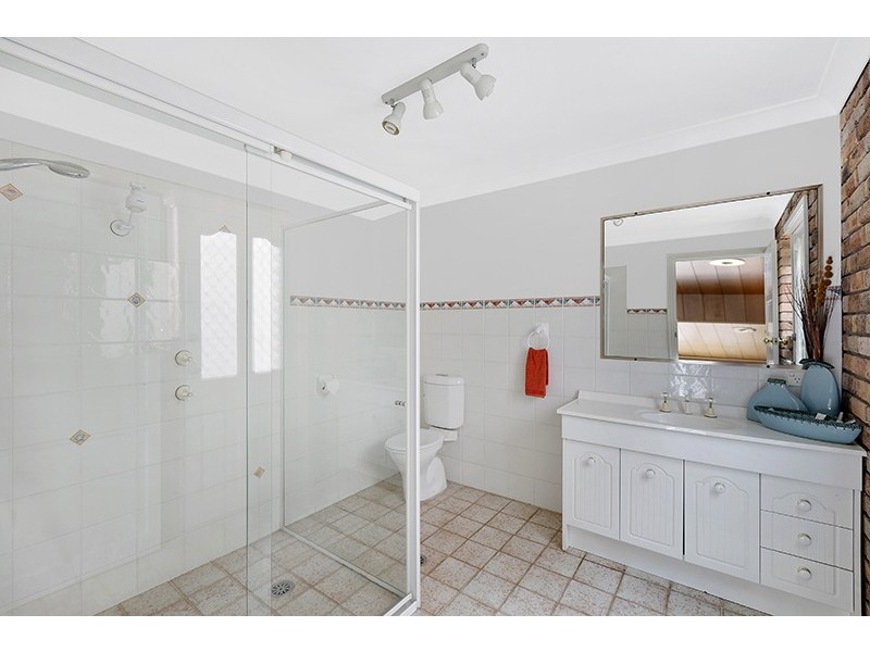 21 Keveer Close, Berkeley Vale NSW 2261