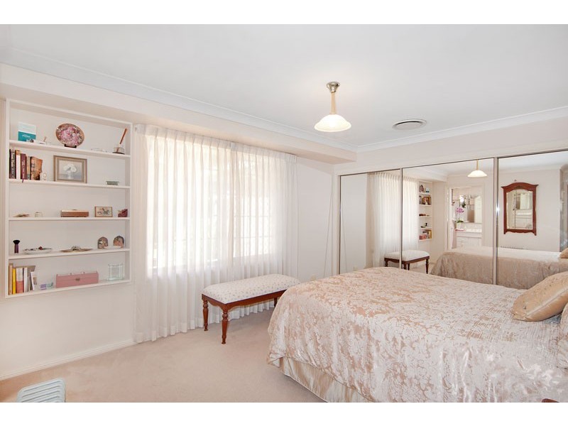 8 Sunnyhills Terrace, Berkeley Vale NSW 2261