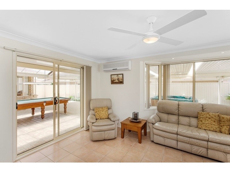 6 Honeygum Way, Mardi NSW 2259