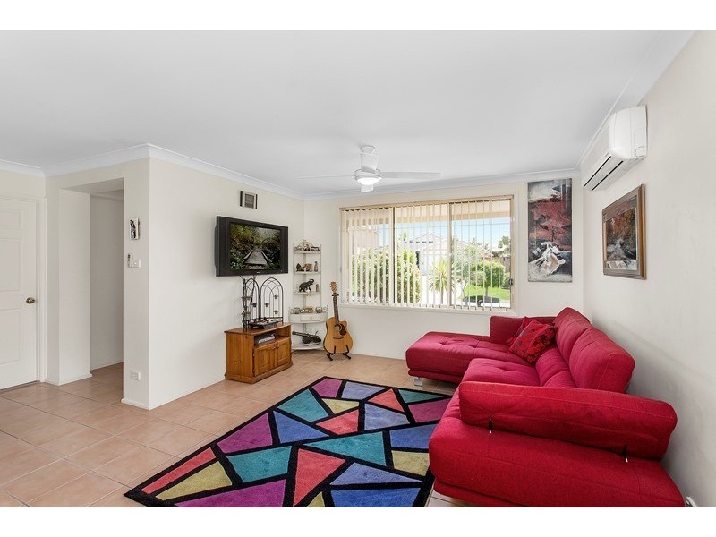 6 Honeygum Way, Mardi NSW 2259