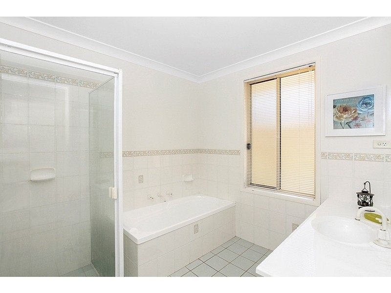 6 Honeygum Way, Mardi NSW 2259