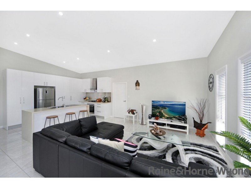 12 Melbourne Road, Wadalba NSW 2259