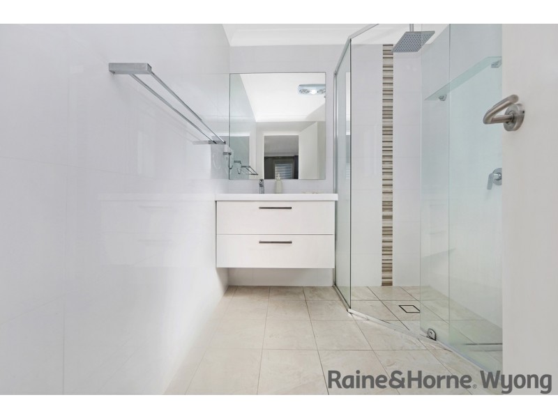 12 Melbourne Road, Wadalba NSW 2259