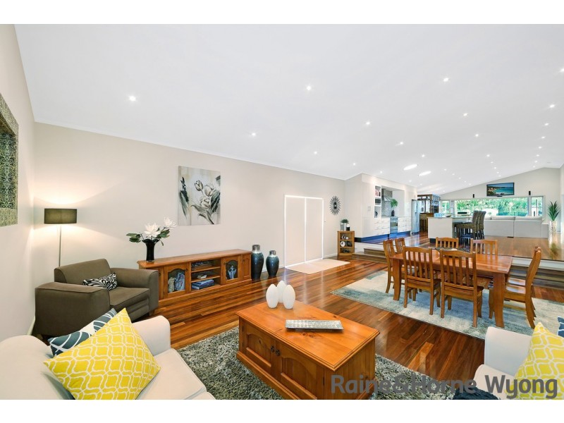 24 MacDougall Crescent, Hamlyn Terrace NSW 2259