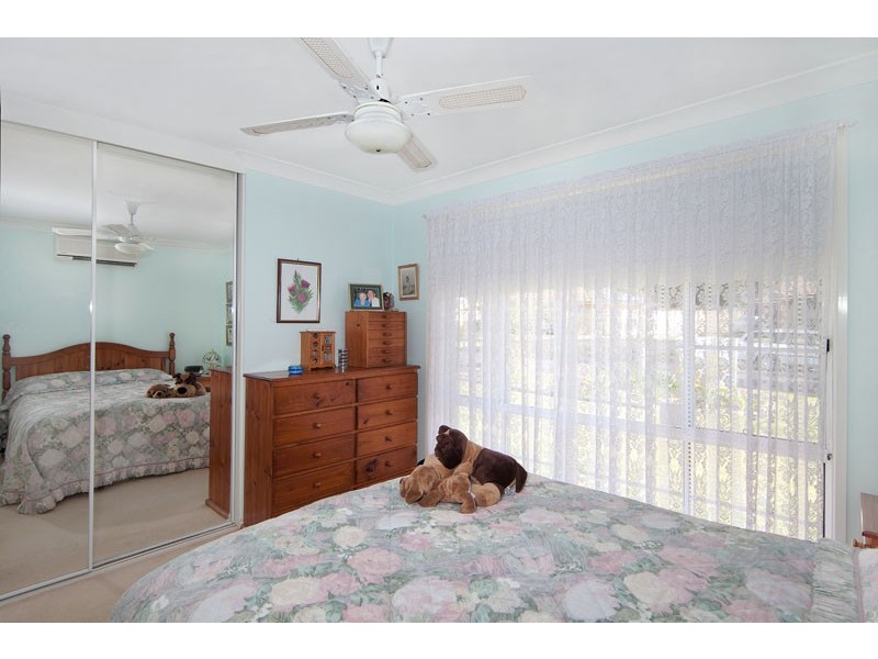 27 Fishburn Cres, Watanobbi NSW 2259