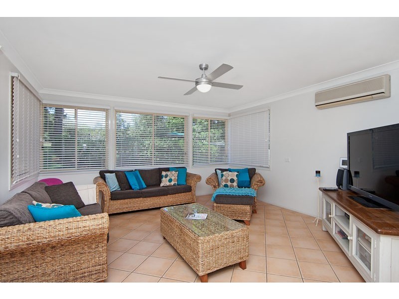 42 Woolmers Crescent, Mardi NSW 2259