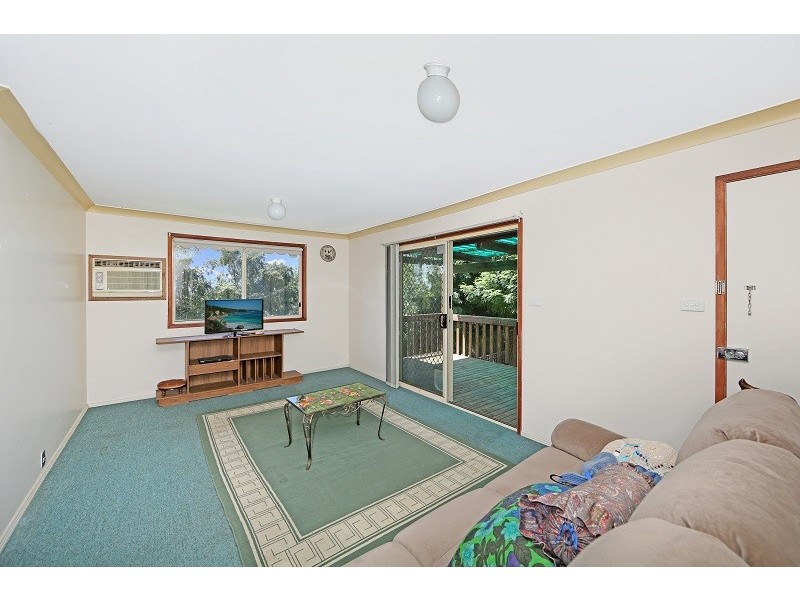 27 Forster Avenue, Watanobbi NSW 2259