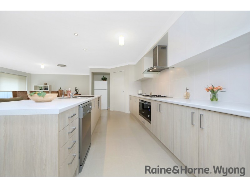 13 Queenscliff Place, Mardi NSW 2259