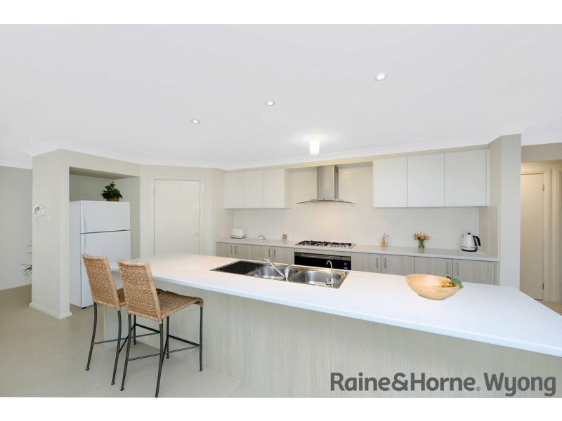 13 Queenscliff Place, Mardi NSW 2259