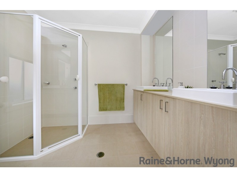 13 Queenscliff Place, Mardi NSW 2259