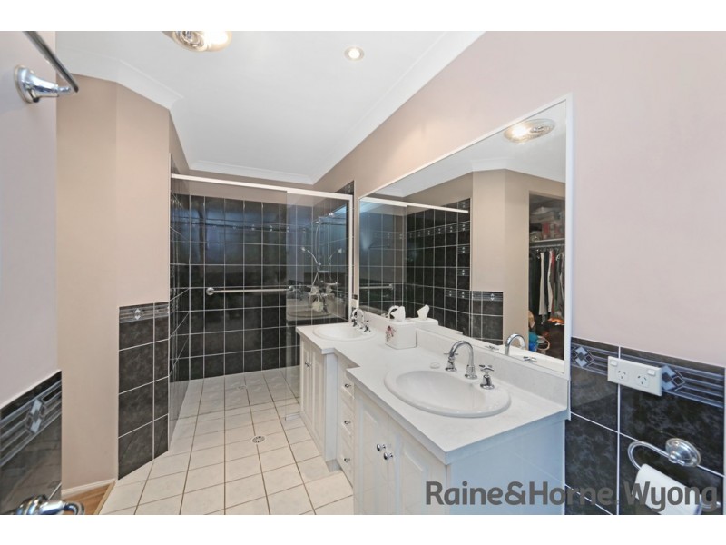 16 Fuchsia Way, Hamlyn Terrace NSW 2259