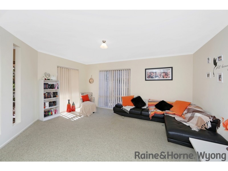 17 Matthew Circuit, Mardi NSW 2259
