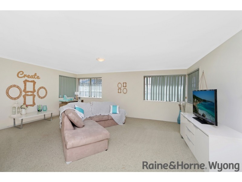 17 Matthew Circuit, Mardi NSW 2259