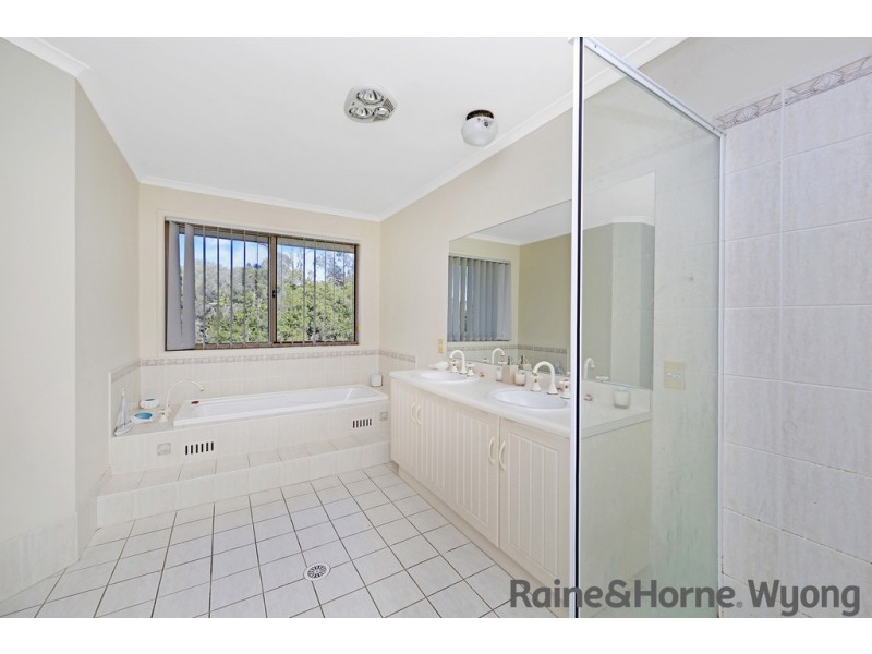 17 Matthew Circuit, Mardi NSW 2259